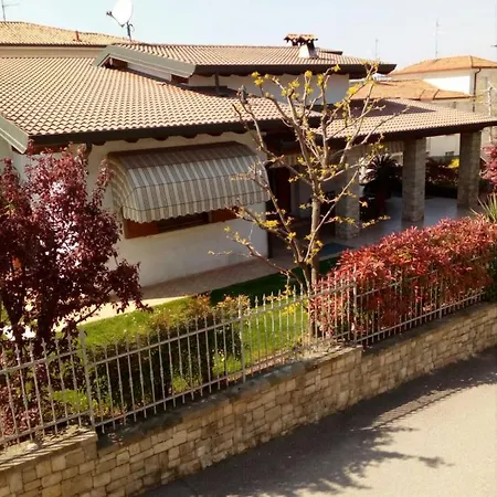La Casa Di Pimpi 4* דסנזאנו דל גארדה