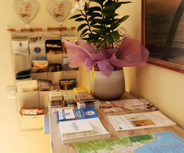 La Casa Di Pimpi Bed & Breakfast 3*